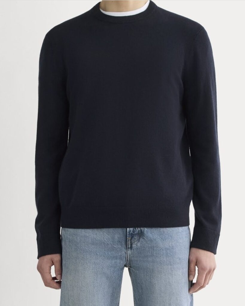 Everlane The Cashmere Crew in Navy