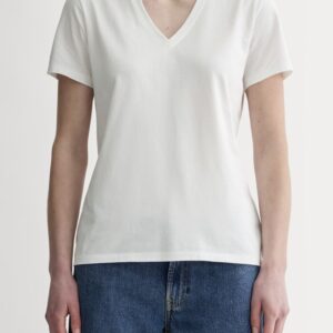 Everlane The Slim V-Neck Tee in Essential Cotton in White