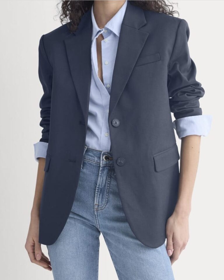 Everlane Tailored Drape Blazer in Navy